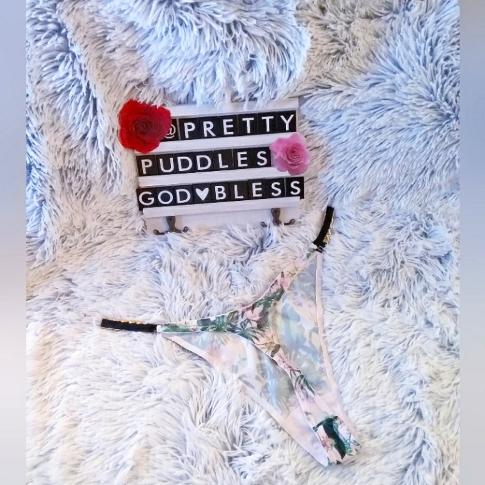 🏝 VS 🌺 Very Sexy Chain Strap Satin Thong Panty 🌺 - Picture 4 of 16